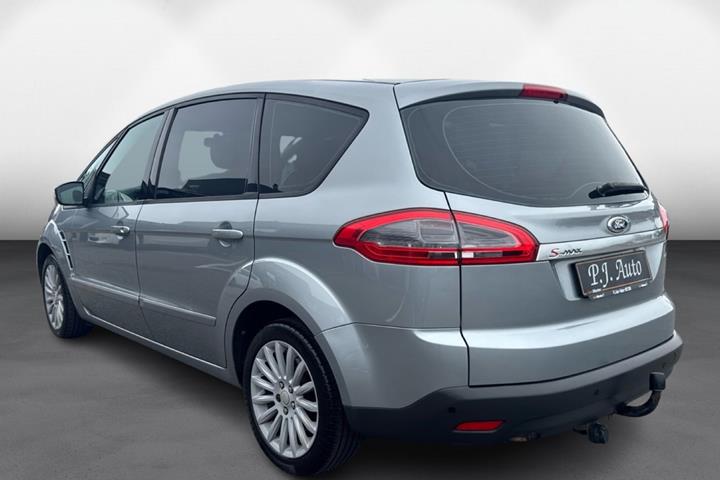 Sølv Ford S-MAX fra 2011