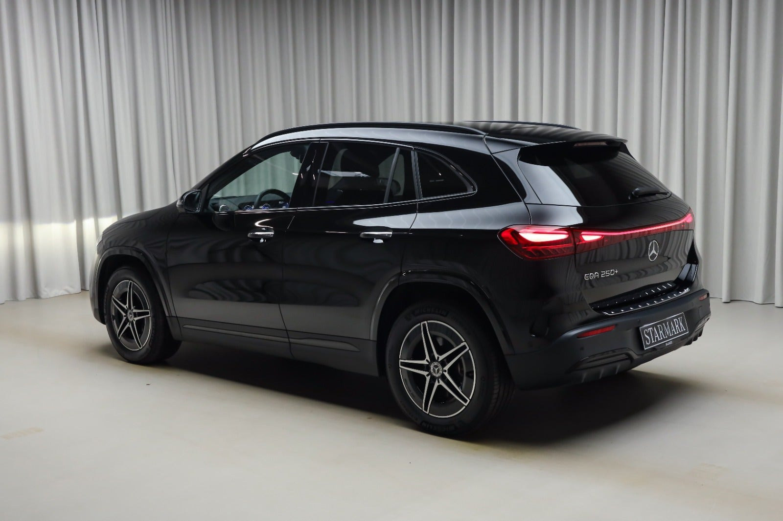 Sort Mercedes EQA250+ fra 2026