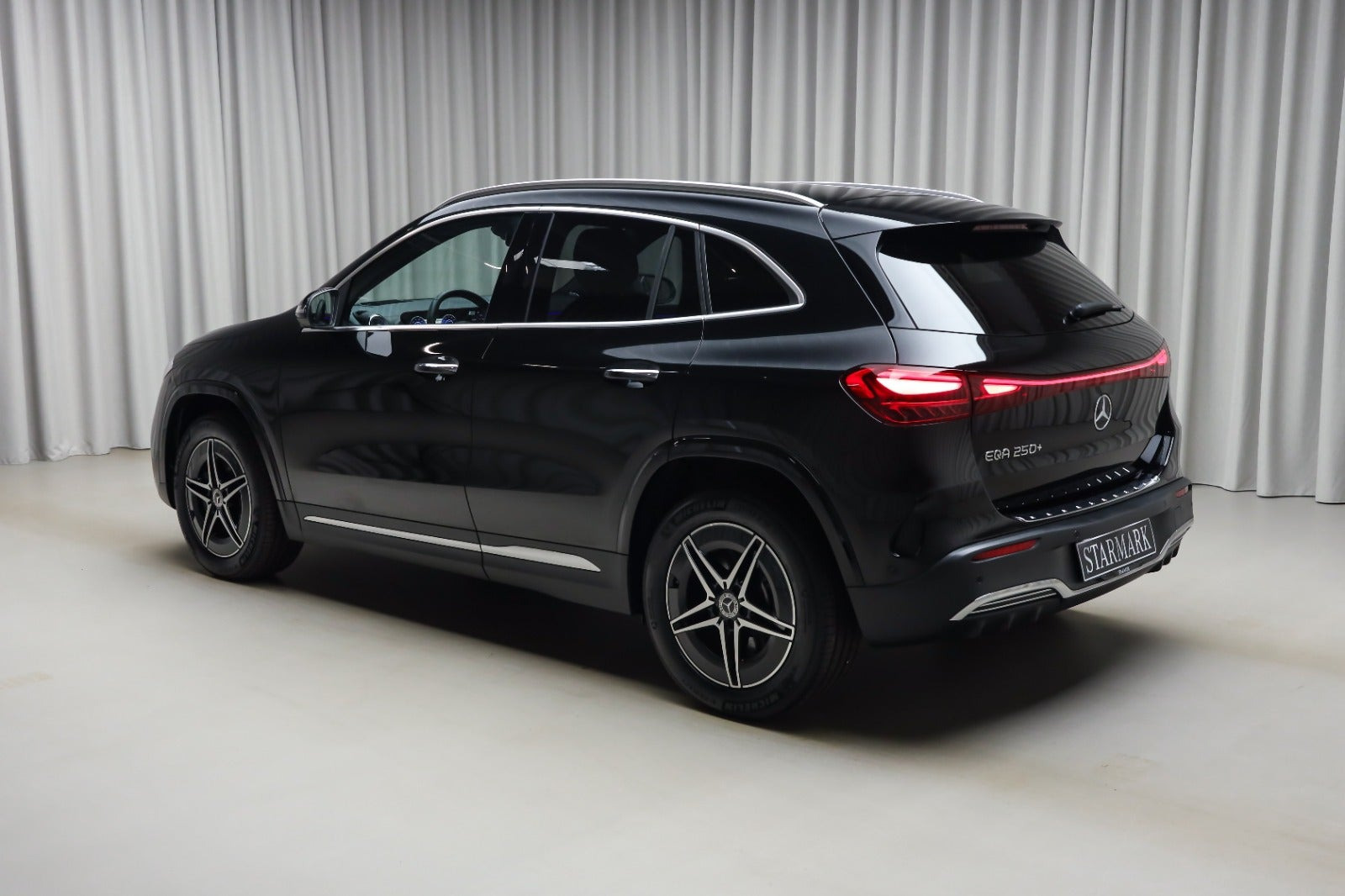 Sort Mercedes EQA250+ fra 2026