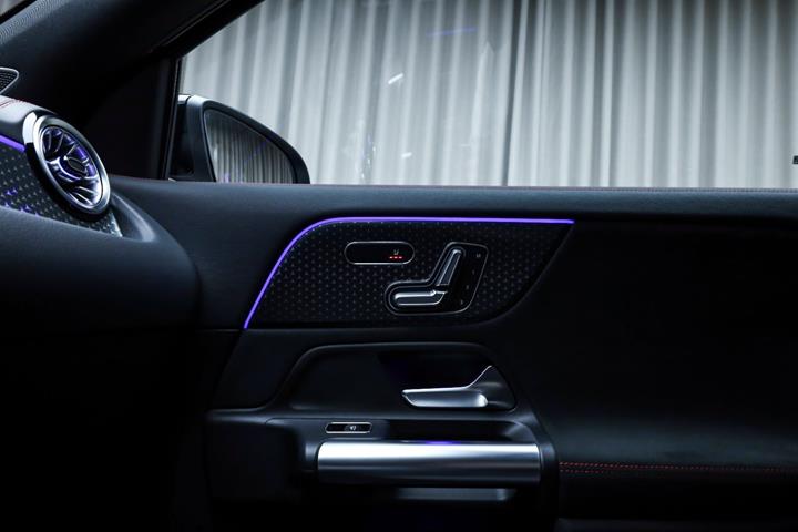 Sort Mercedes EQA250+ fra 2026