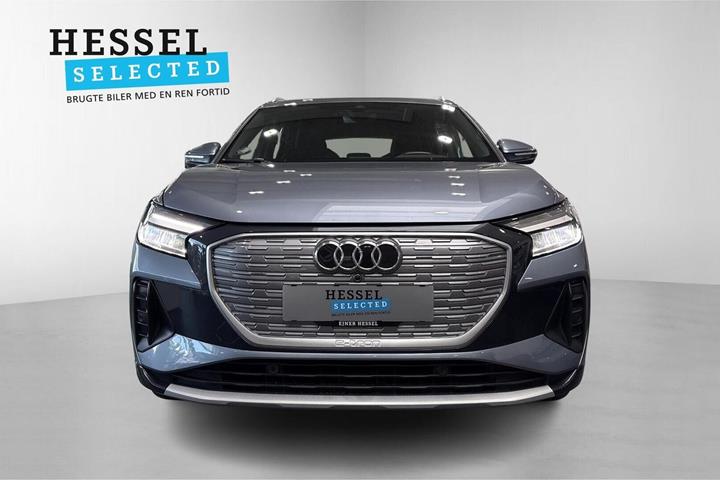 Blå Audi Q4 e-tron fra 2022