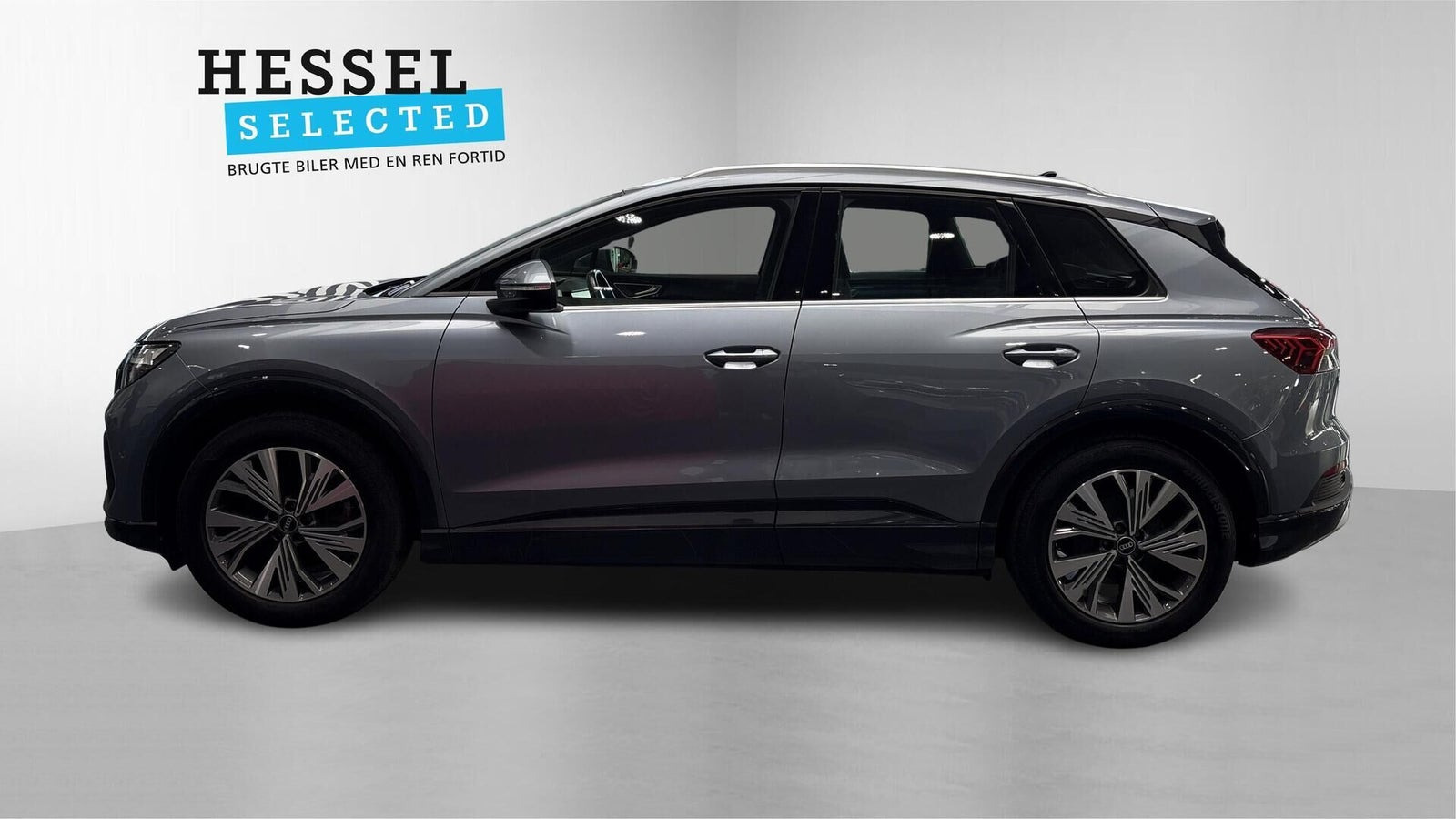 Blå Audi Q4 e-tron fra 2022