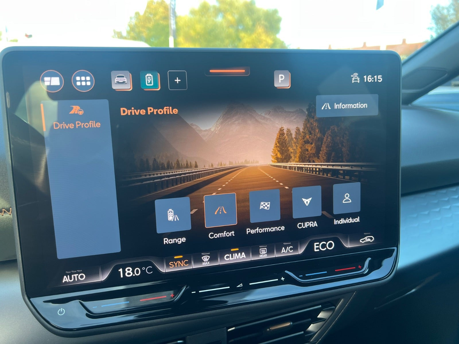 Grå Cupra Born fra 2025