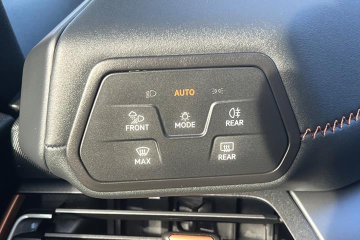 Grå Cupra Born fra 2025