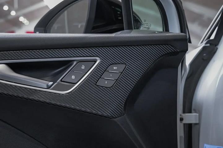 Hvid Audi Q4 e-tron fra 2022