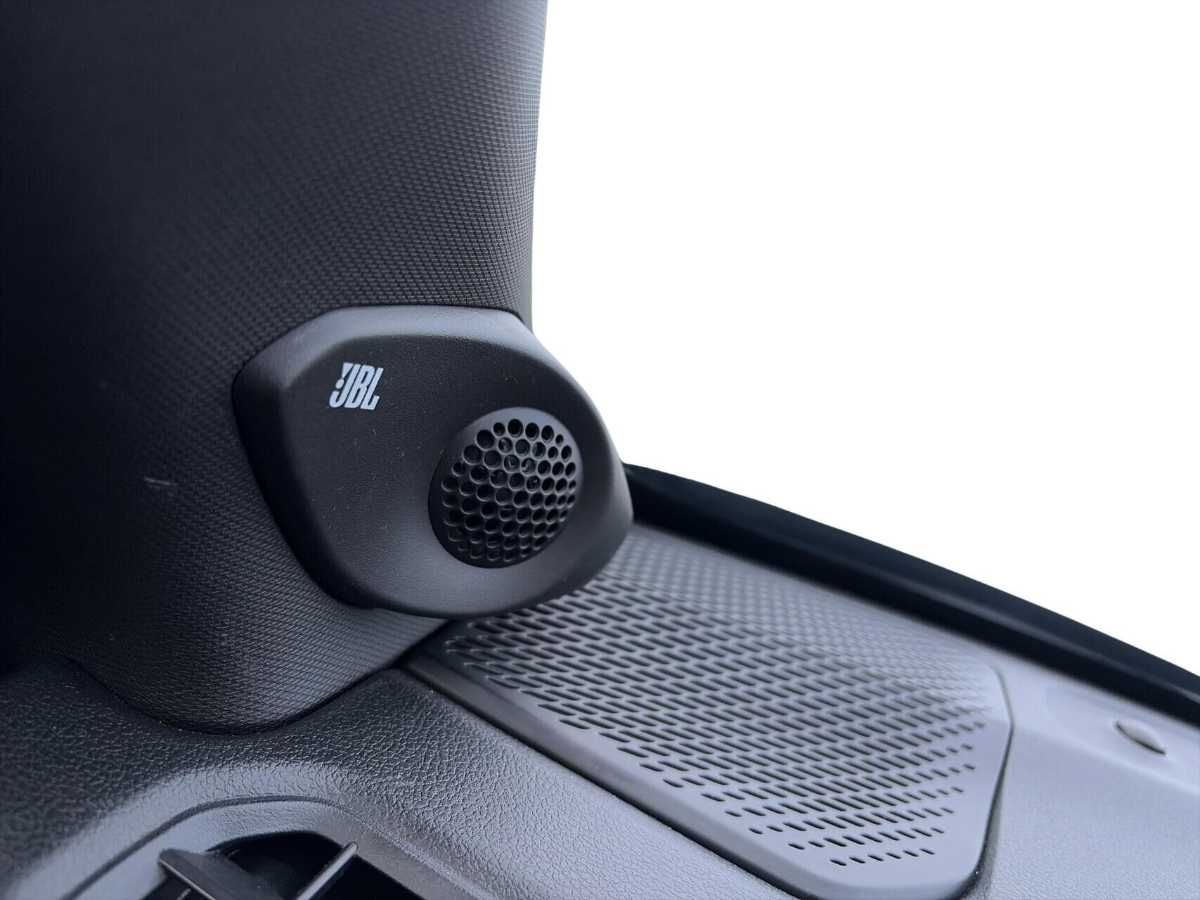 Blå Toyota Urban Cruiser fra 2026
