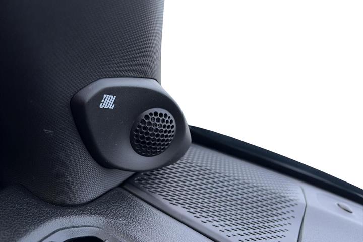 Blå Toyota Urban Cruiser fra 2026