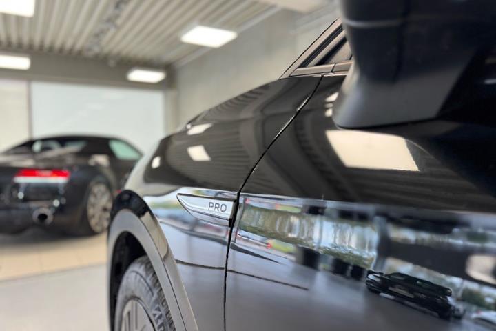 Sort VW ID.4 fra 2023