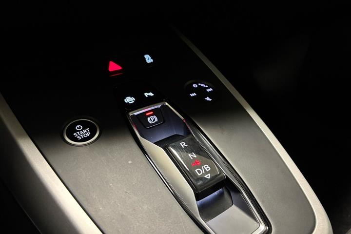 Grå Audi Q4 fra 2022