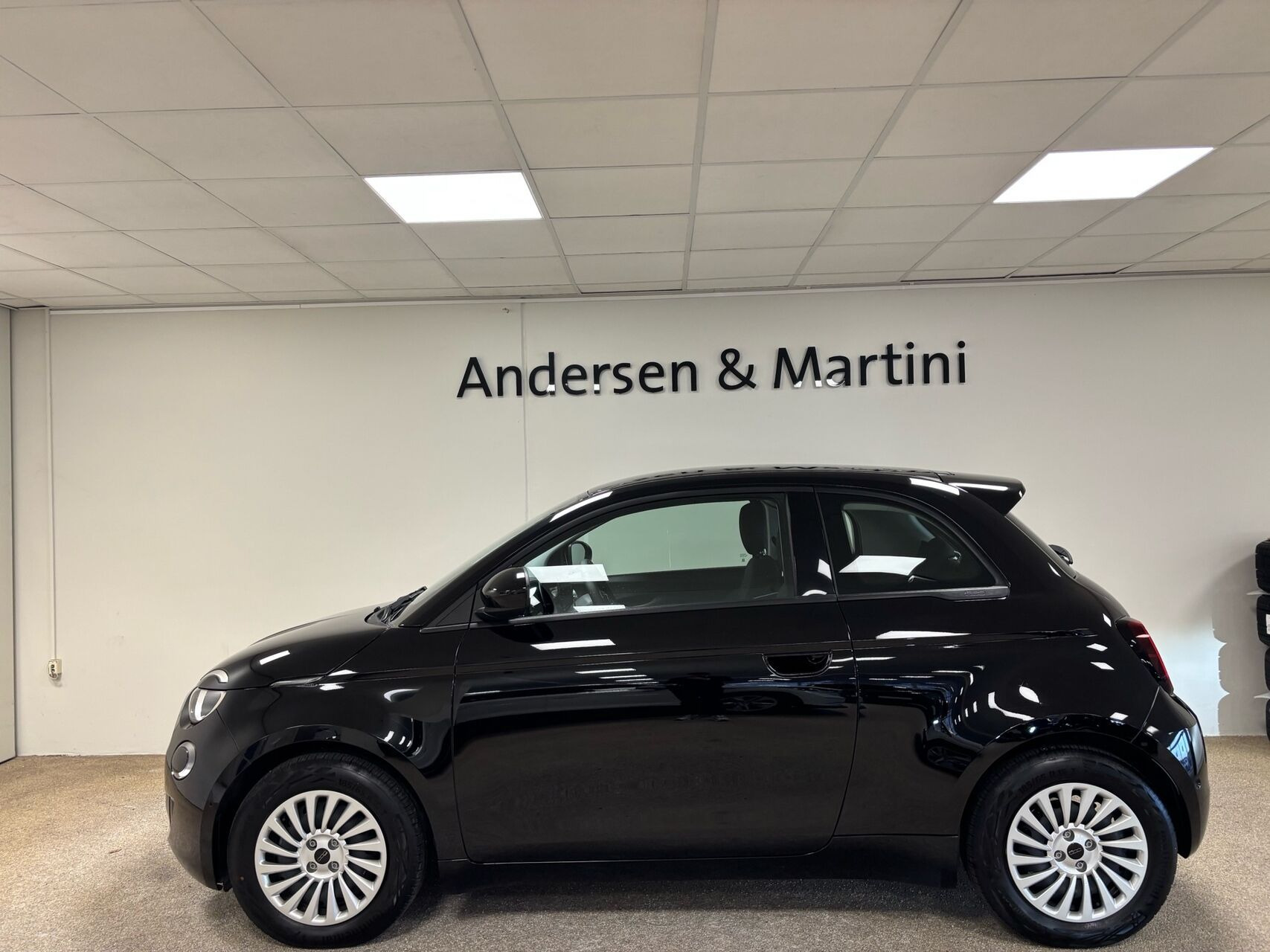 Sort Fiat 500e fra 2023