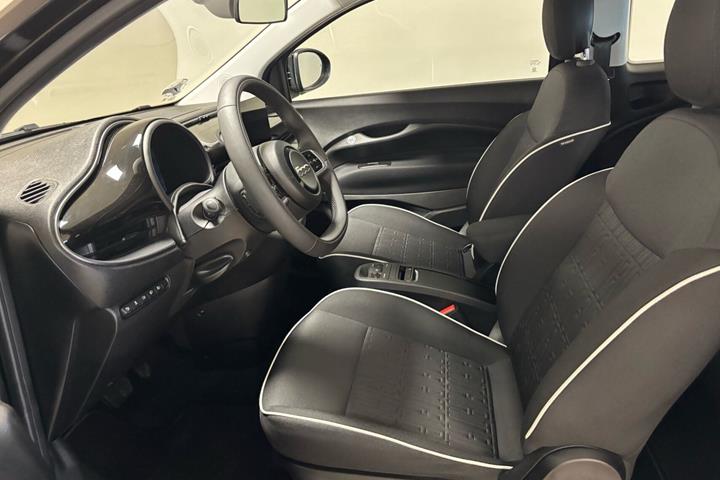 Sort Fiat 500e fra 2023