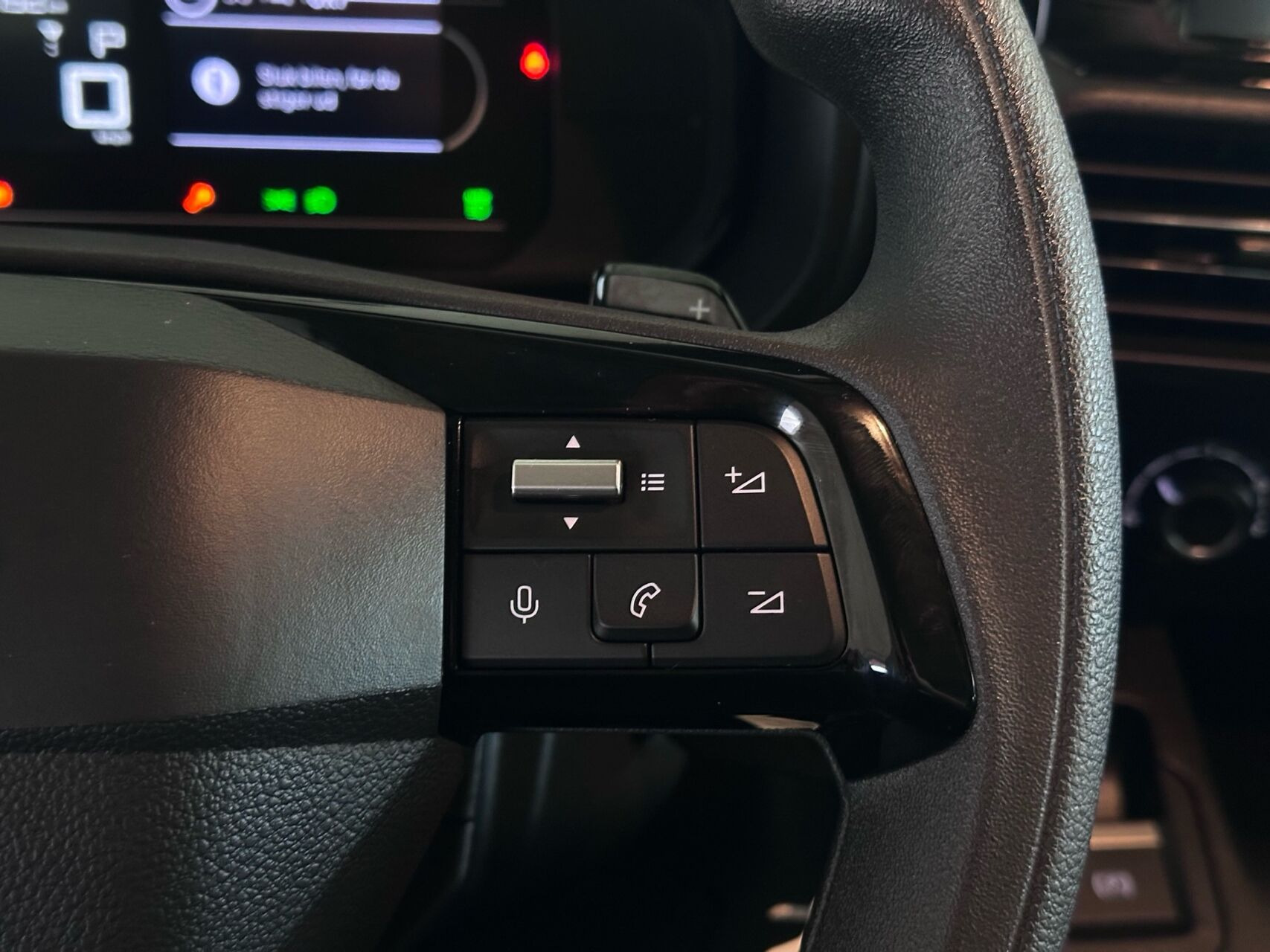 Blå Opel Combo-e Life fra 2025