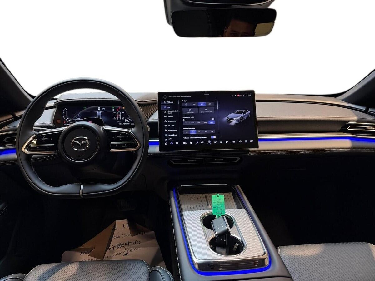 Grå Mazda 6e fra 2026