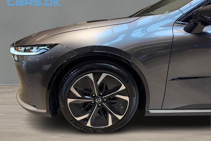 Grå Mazda 6e fra 2026
