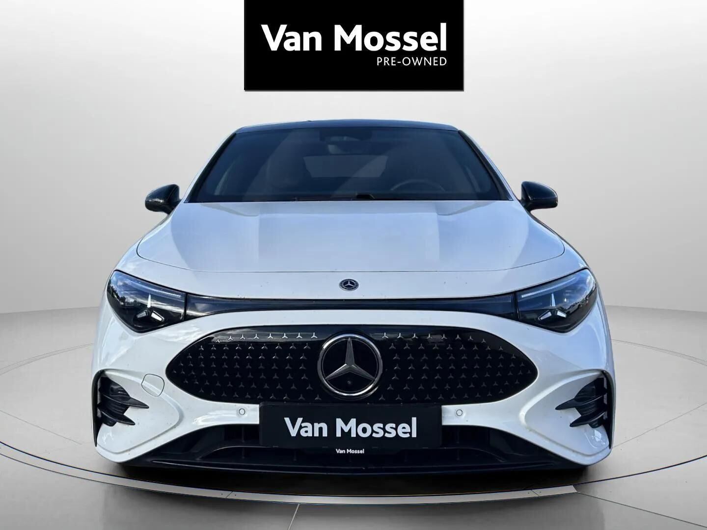Hvid Mercedes CLA250+ fra 2025