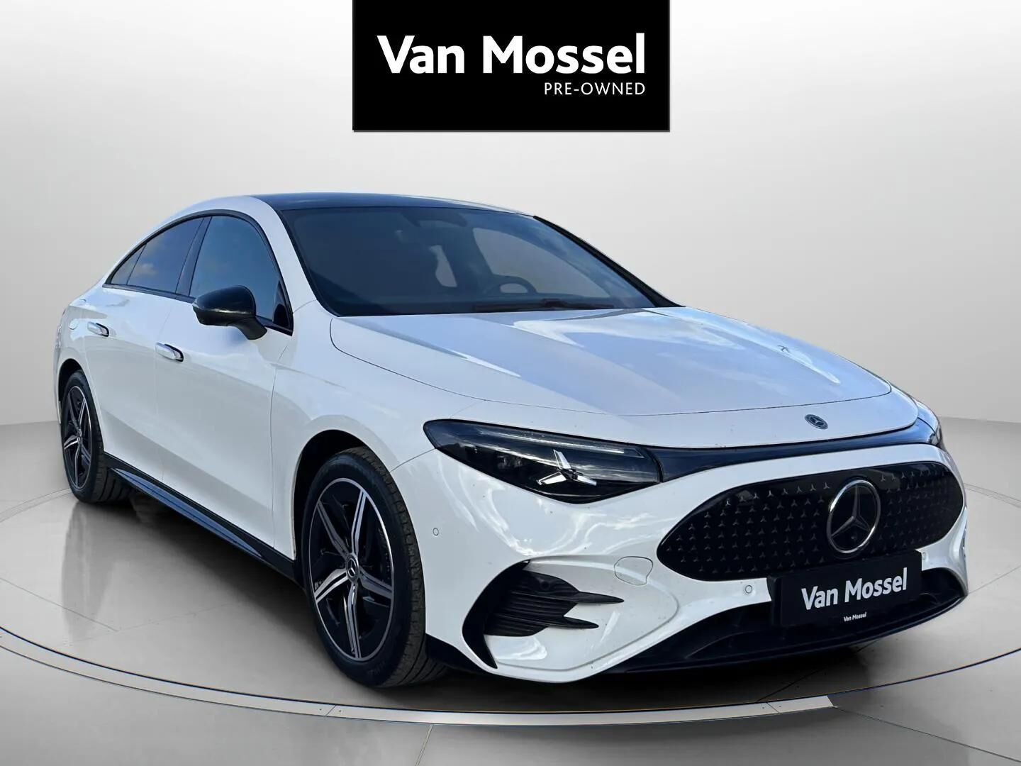 Hvid Mercedes CLA250+ fra 2025