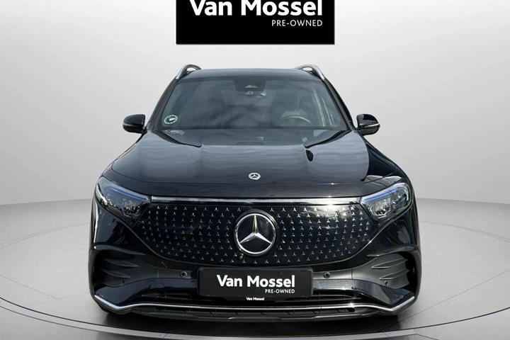 Sort Mercedes EQB250+ fra 2026