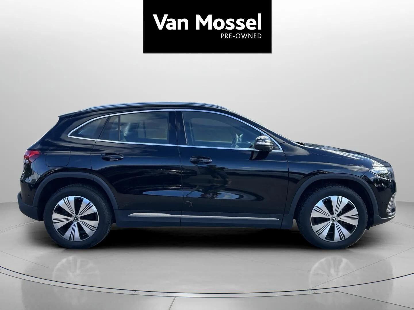 Sort Mercedes EQA250 fra 2022