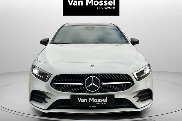 Hvid Mercedes A200 fra 2019