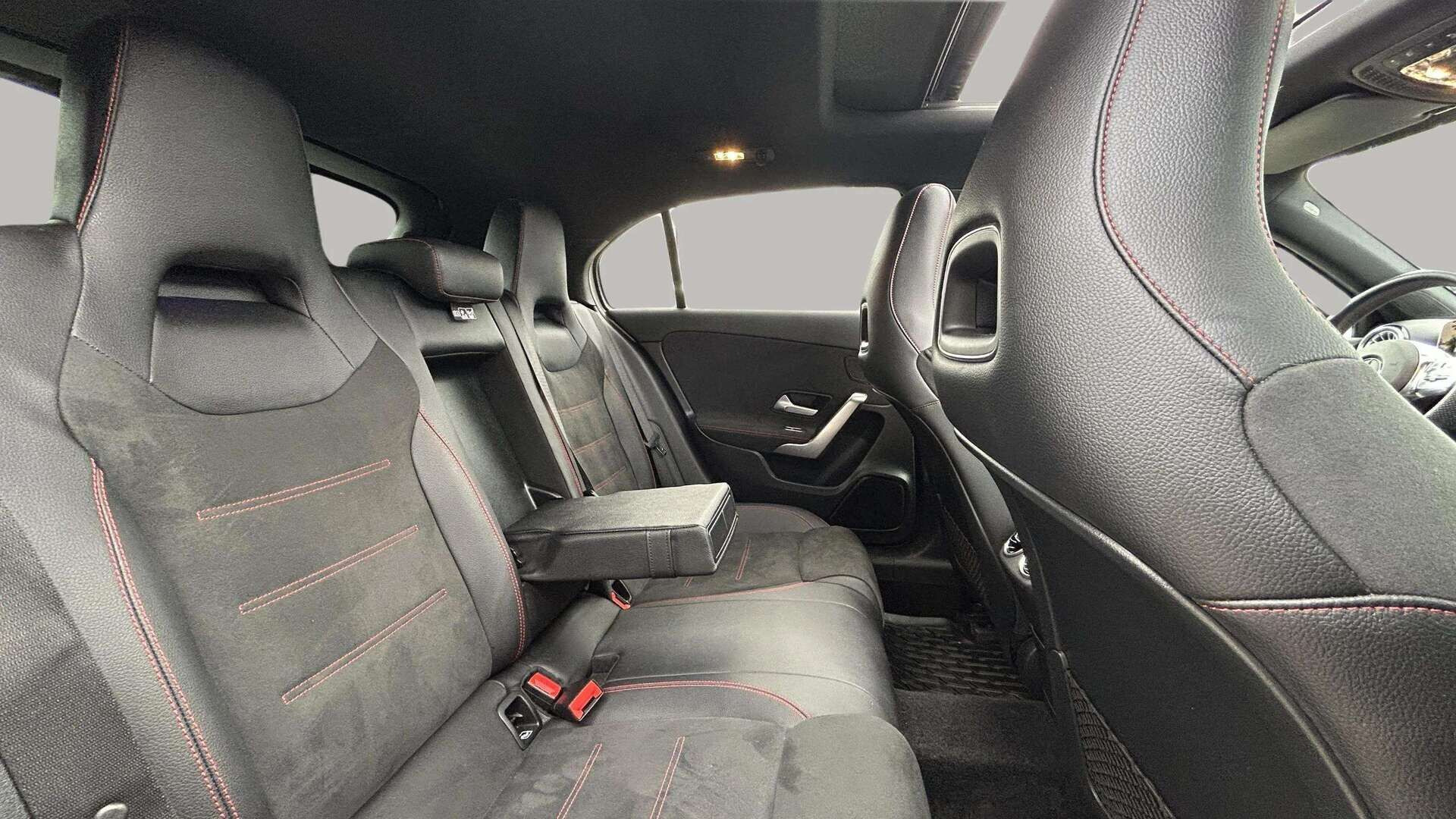 Hvid Mercedes A200 fra 2019
