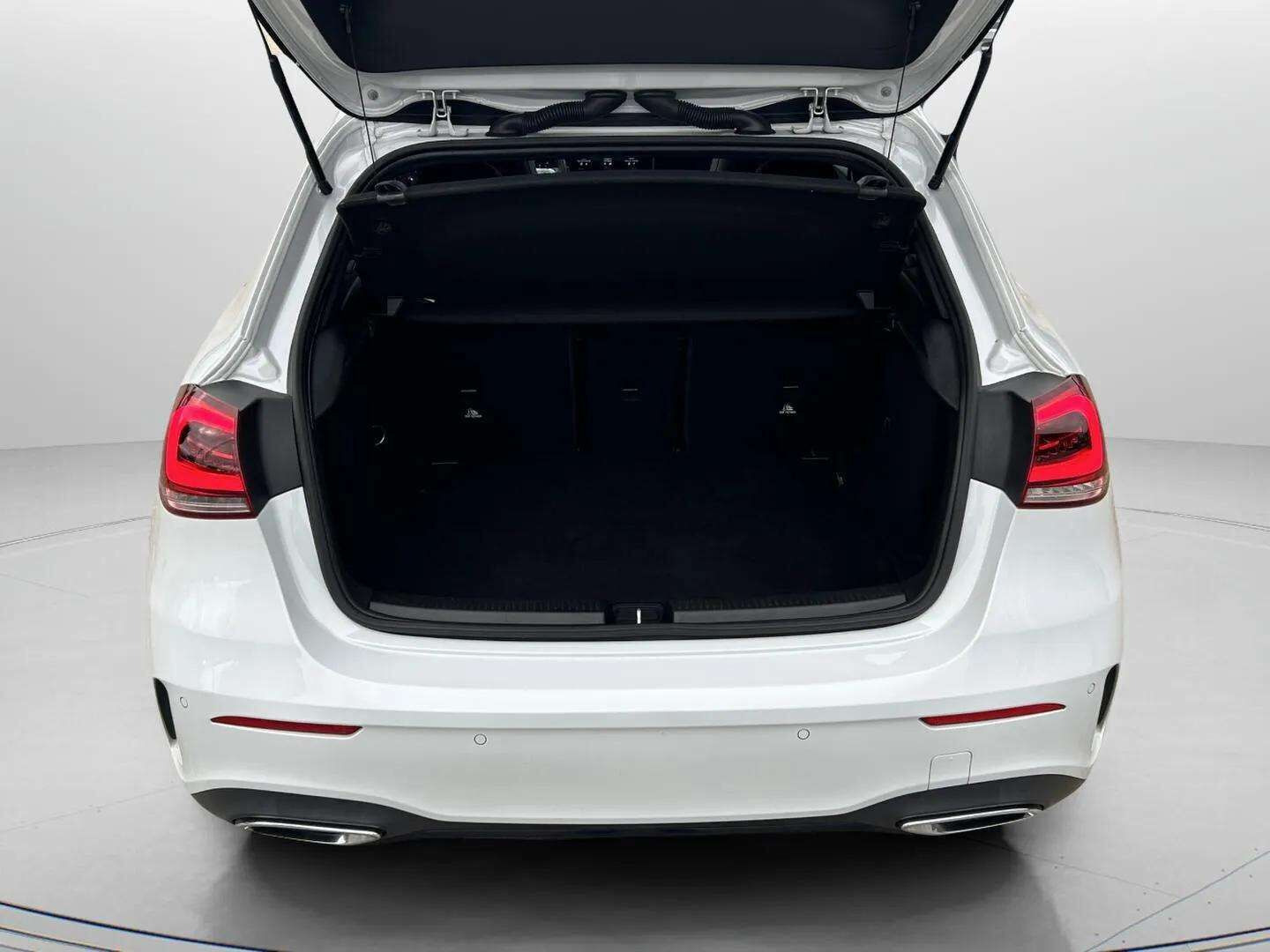 Hvid Mercedes A200 fra 2019