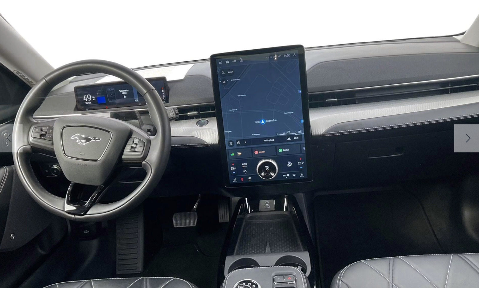 Sort Ford Mustang Mach-E fra 2023