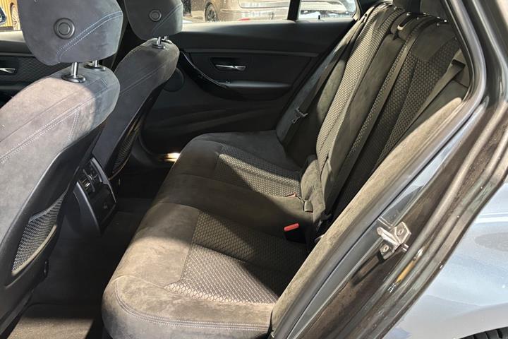 undefined BMW 320i fra 2018