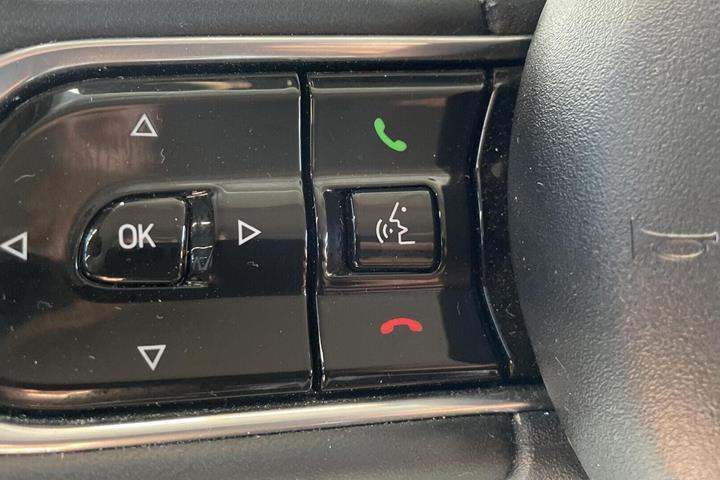 Hvid Fiat 500e fra 2024