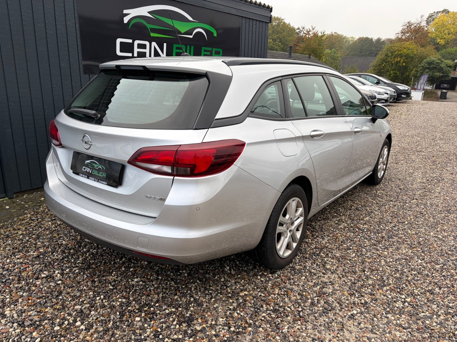 Sølv Opel Astra fra 2016
