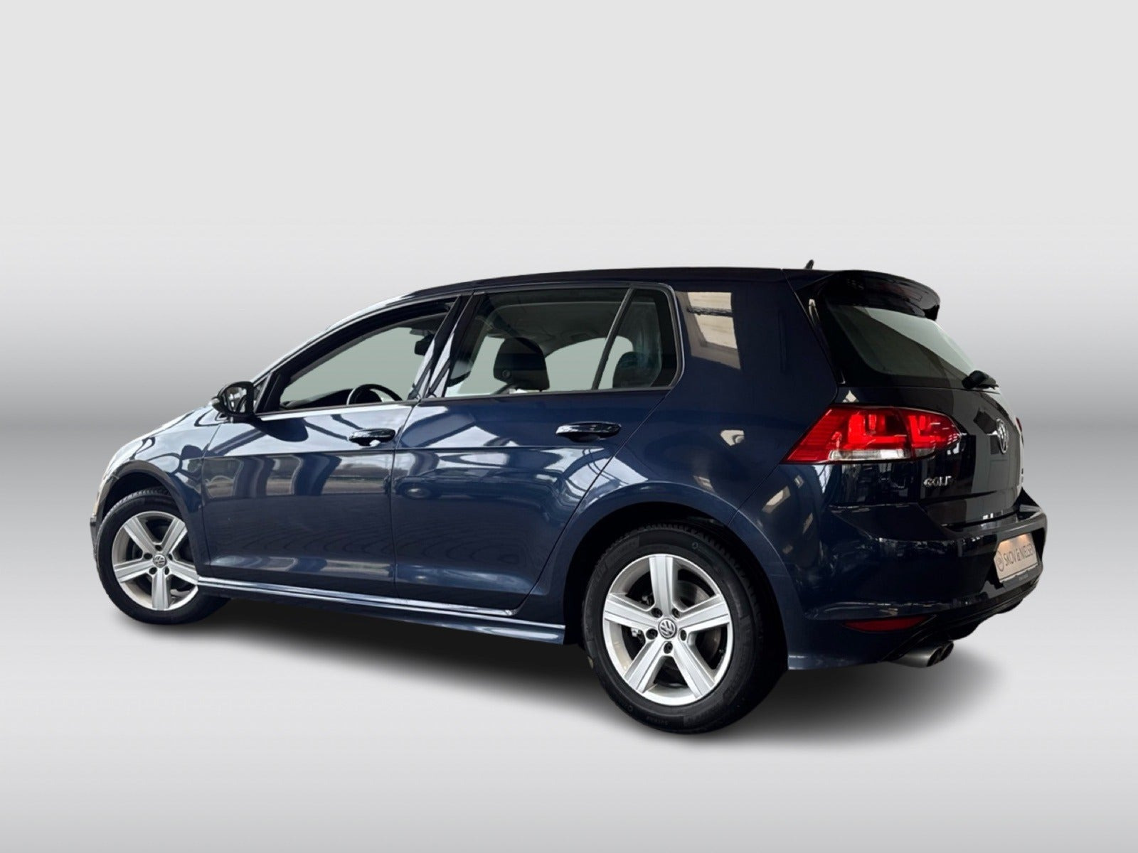 Blå VW Golf VII fra 2016