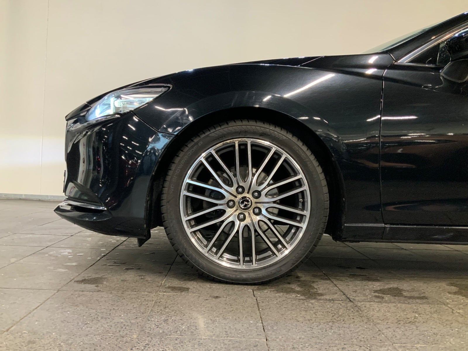 Sort Mazda 6 fra 2018