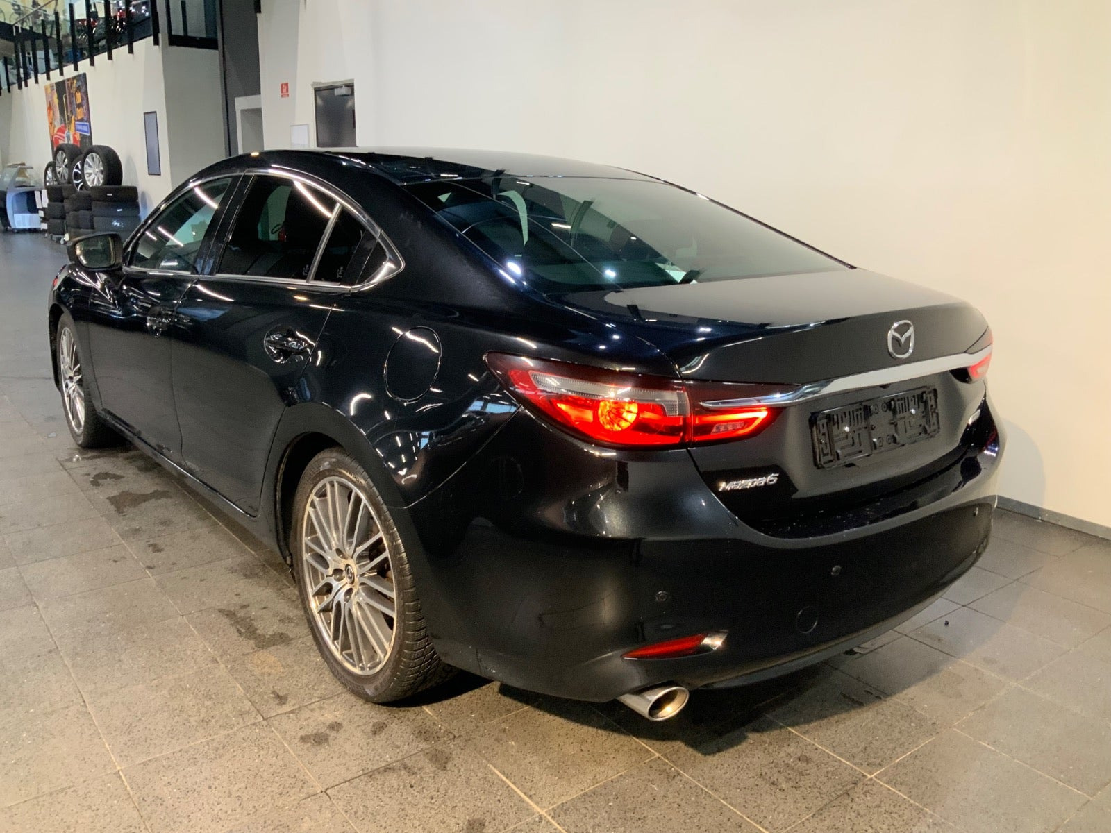 Sort Mazda 6 fra 2018