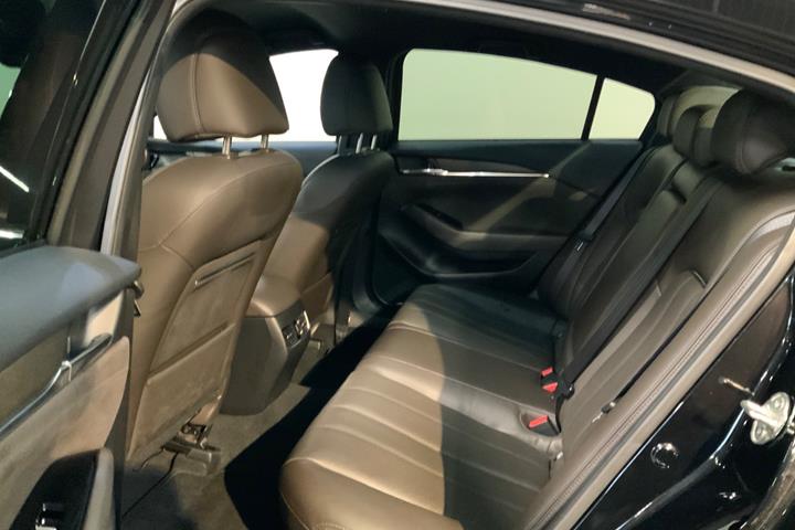 Sort Mazda 6 fra 2018