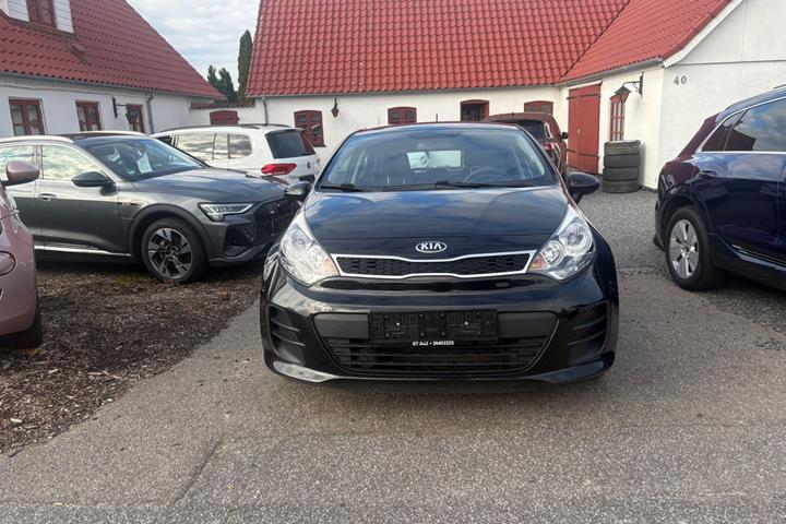 Sort Kia Rio fra 2016