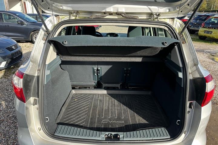 Sølv Ford C-MAX fra 2012