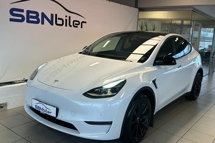 undefined Tesla Model Y fra 2023