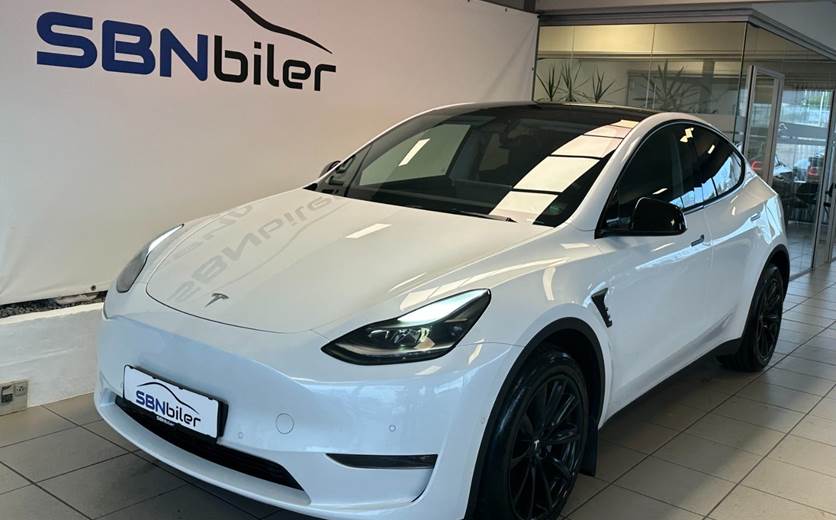 Tesla Model Y Long Range AWD