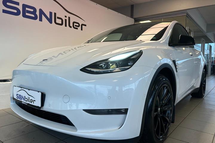 undefined Tesla Model Y fra 2023