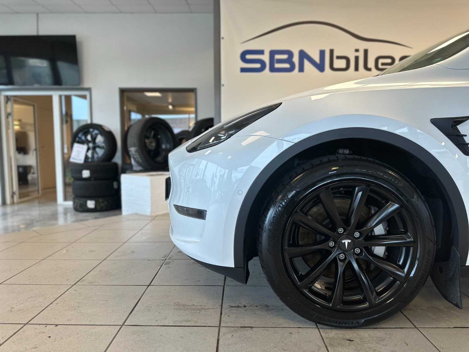 undefined Tesla Model Y fra 2023