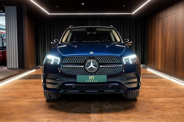 Blå Mercedes GLE350 de fra 2021