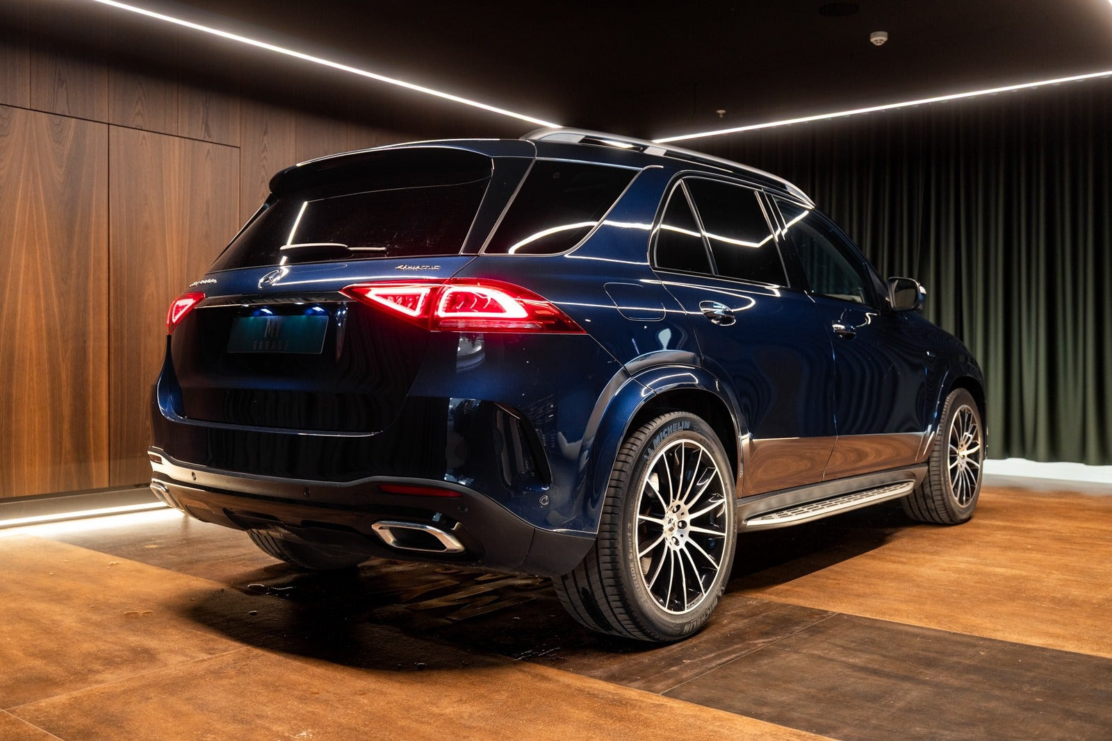 Blå Mercedes GLE350 de fra 2021