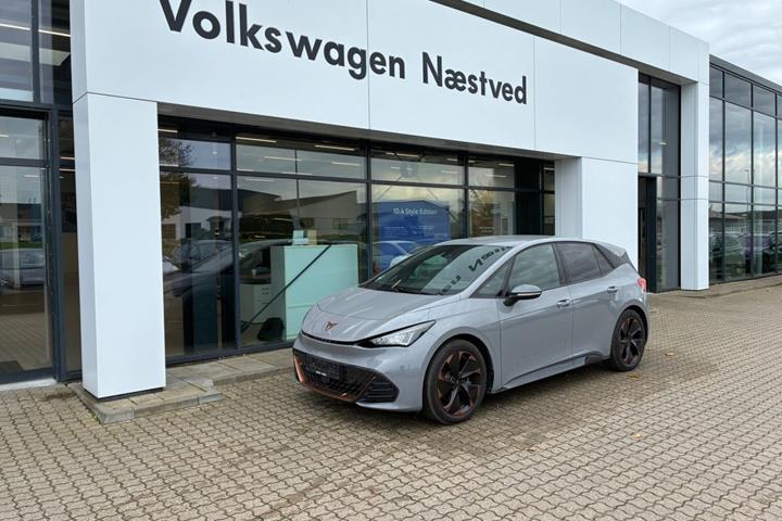 Grå Cupra Born fra 2024