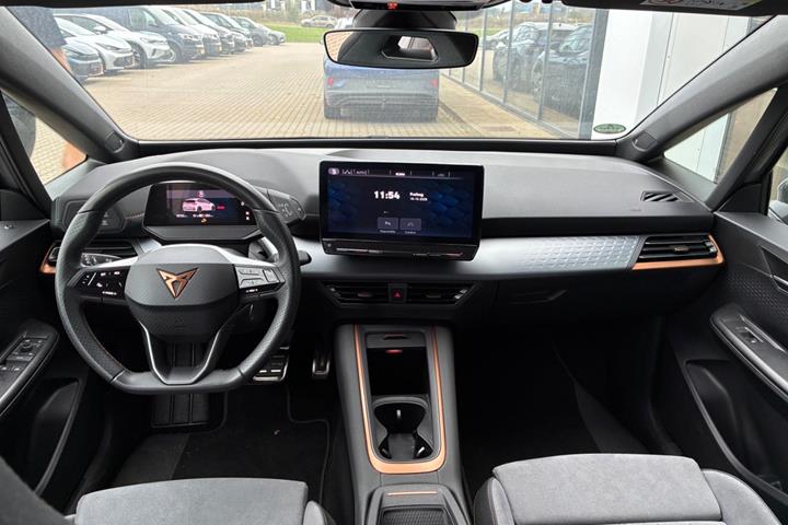 Grå Cupra Born fra 2024