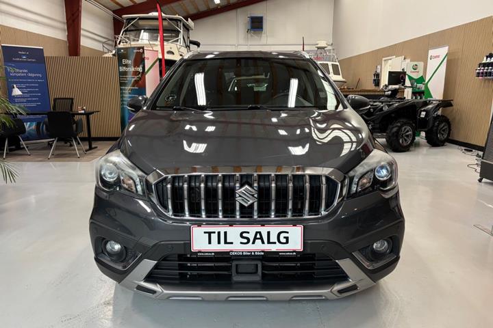 Grå Suzuki S-Cross fra 2018