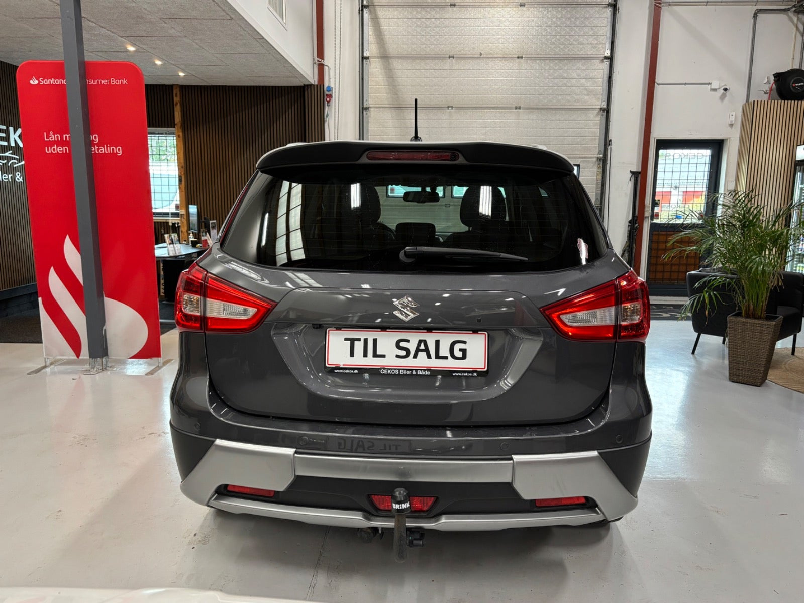 Grå Suzuki S-Cross fra 2018