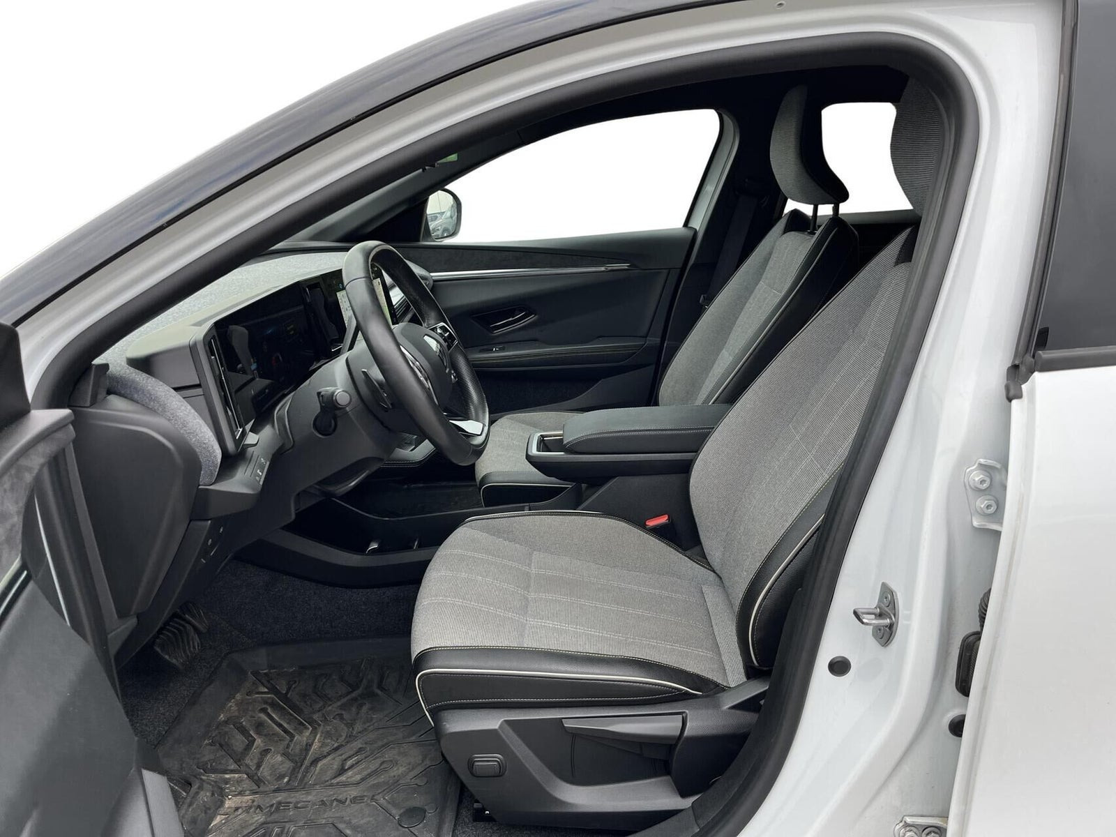 Hvid Renault Megane E-Tech fra 2024