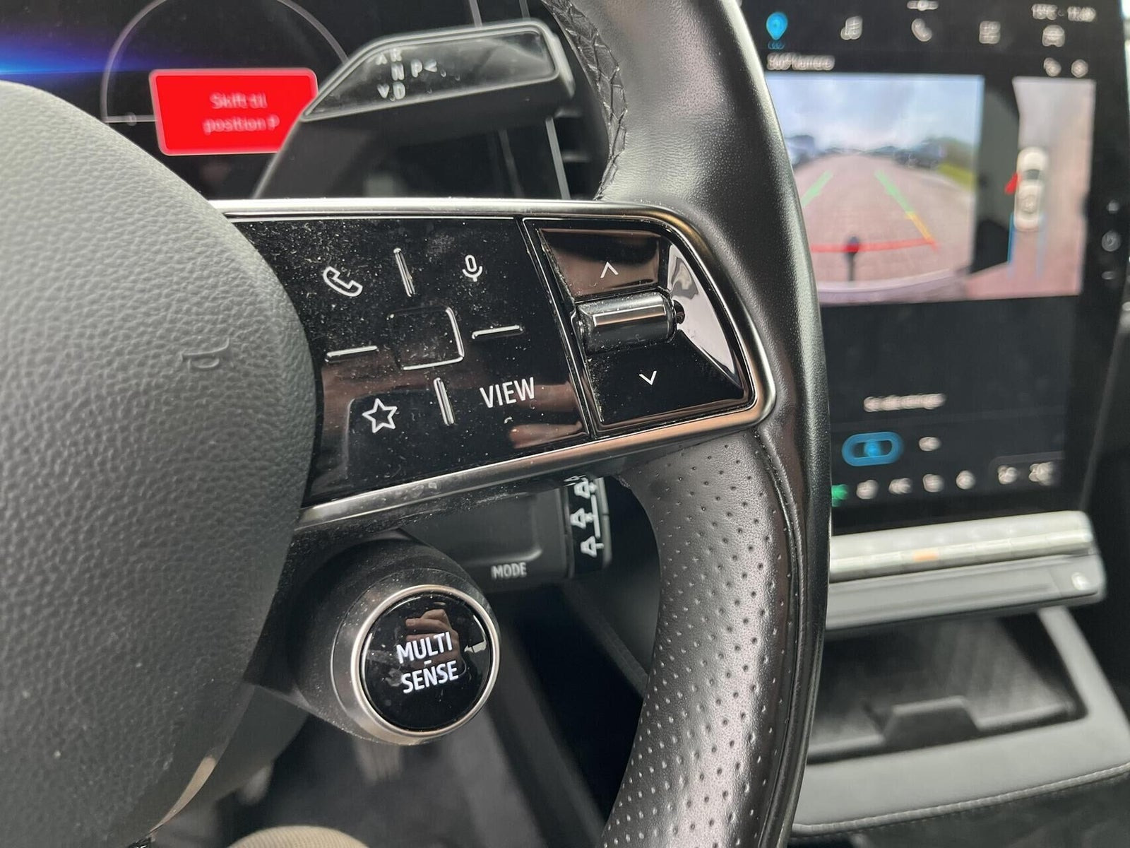 Hvid Renault Megane E-Tech fra 2024