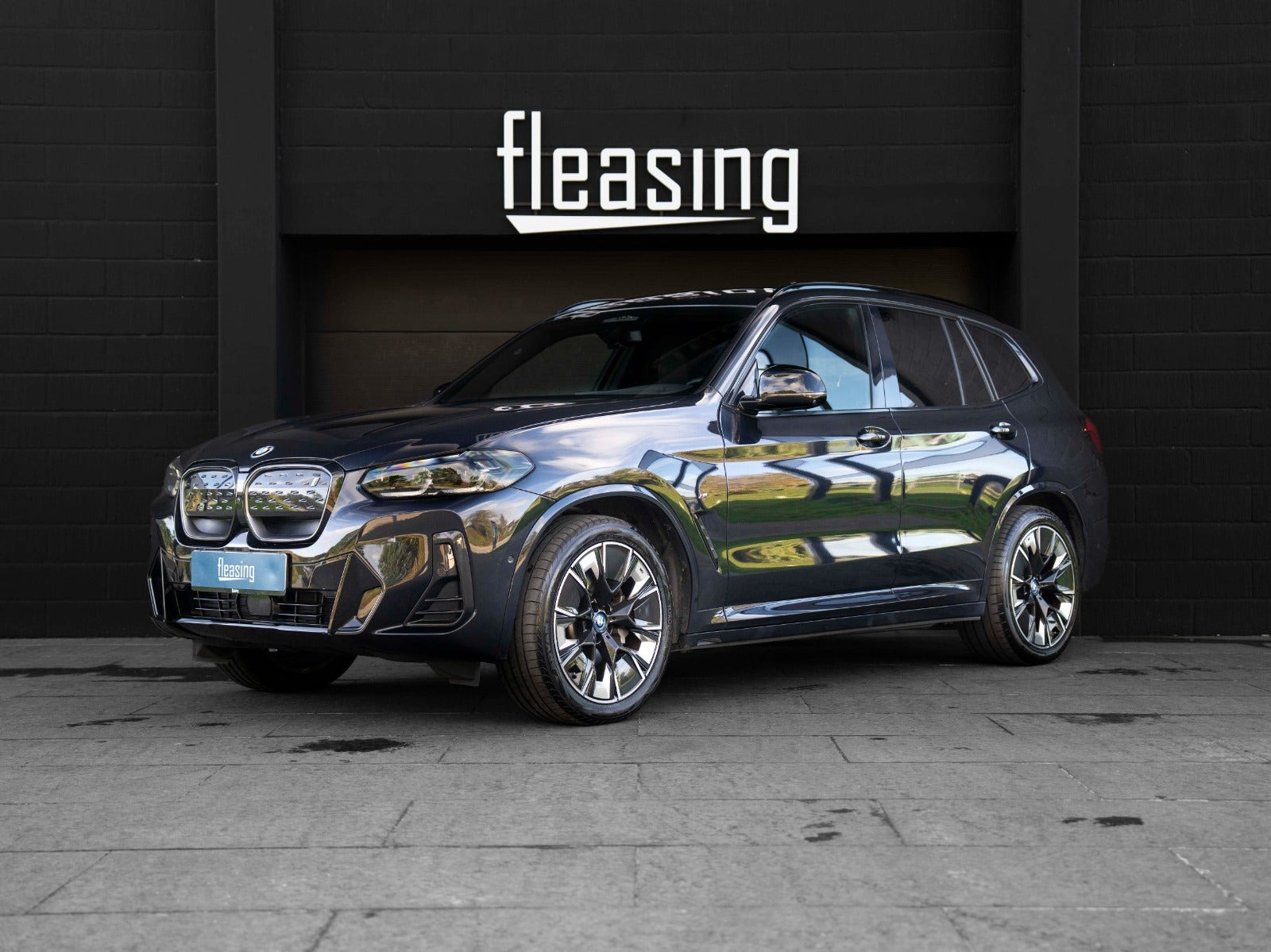 BMW iX3 Charged Plus M-Sport