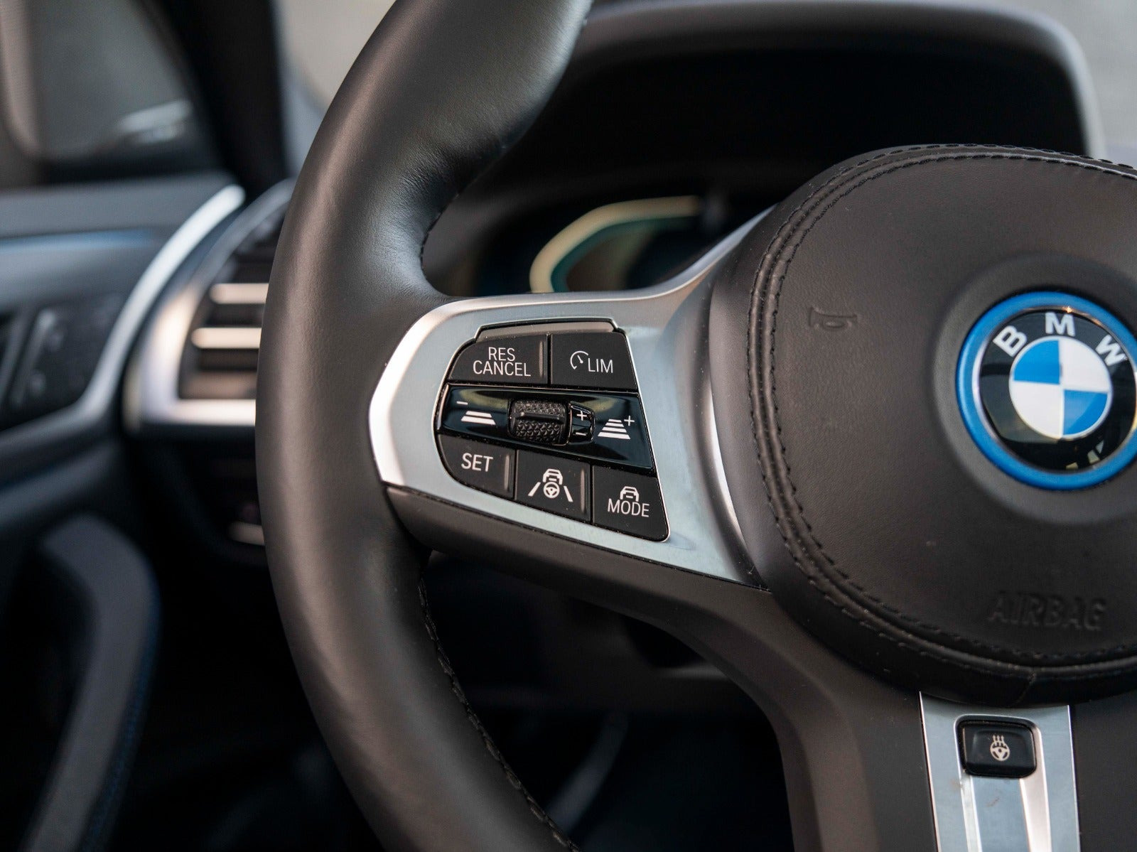 Sort BMW iX3 fra 2023