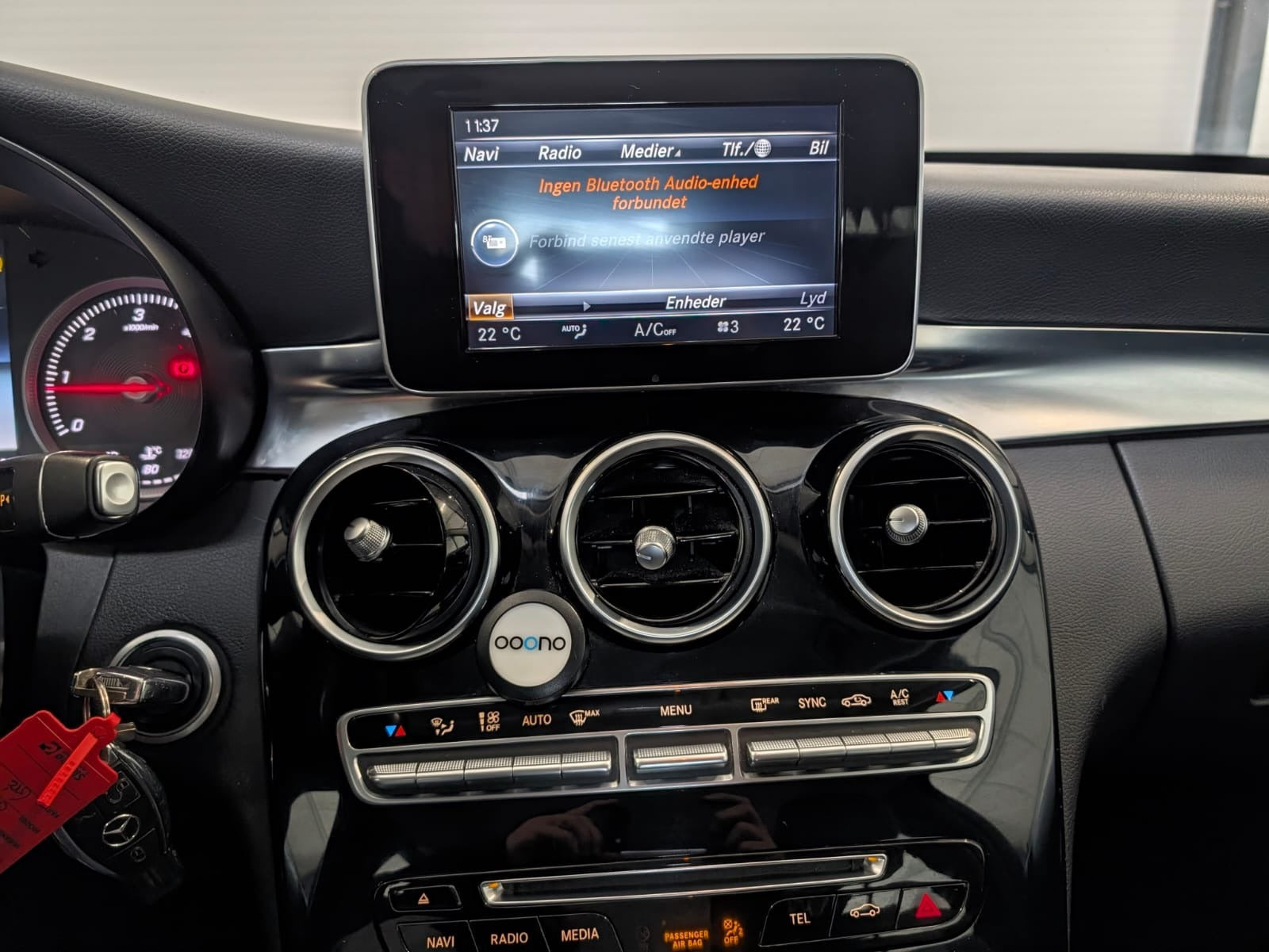 Grå Mercedes C220 fra 2015